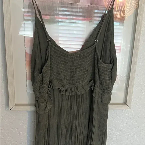 Pinkblush maternity dark green ruffle Maxi Dress - Picture 4 of 4